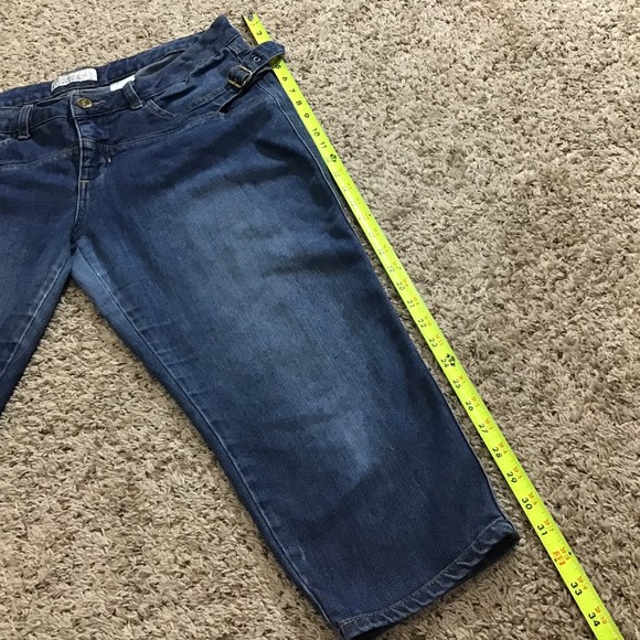 Phat Fashions Silver Label Size 15 Capri Jeans Women's Side Buckles - Picture 2 of 14